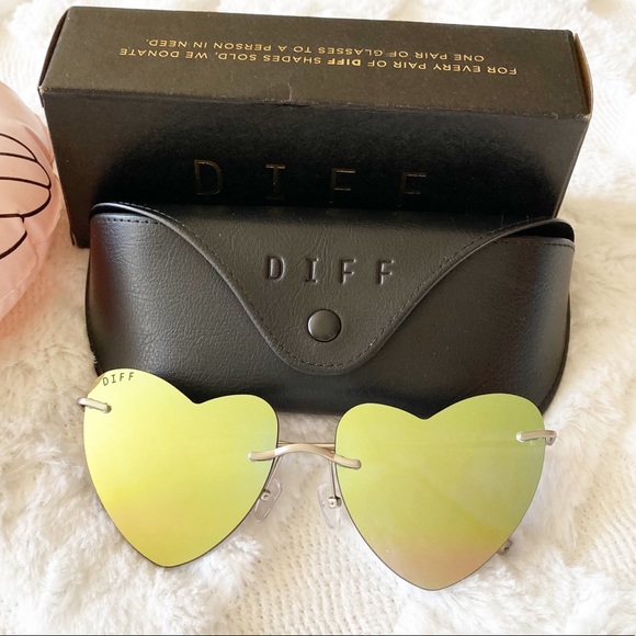 Diff Eyewear Accessories - DIFF EYEWEAR rent heart shape sunnies